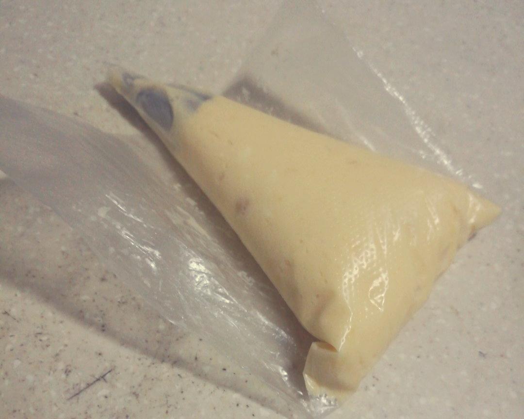 随心所欲的酸奶卡仕达酱的做法