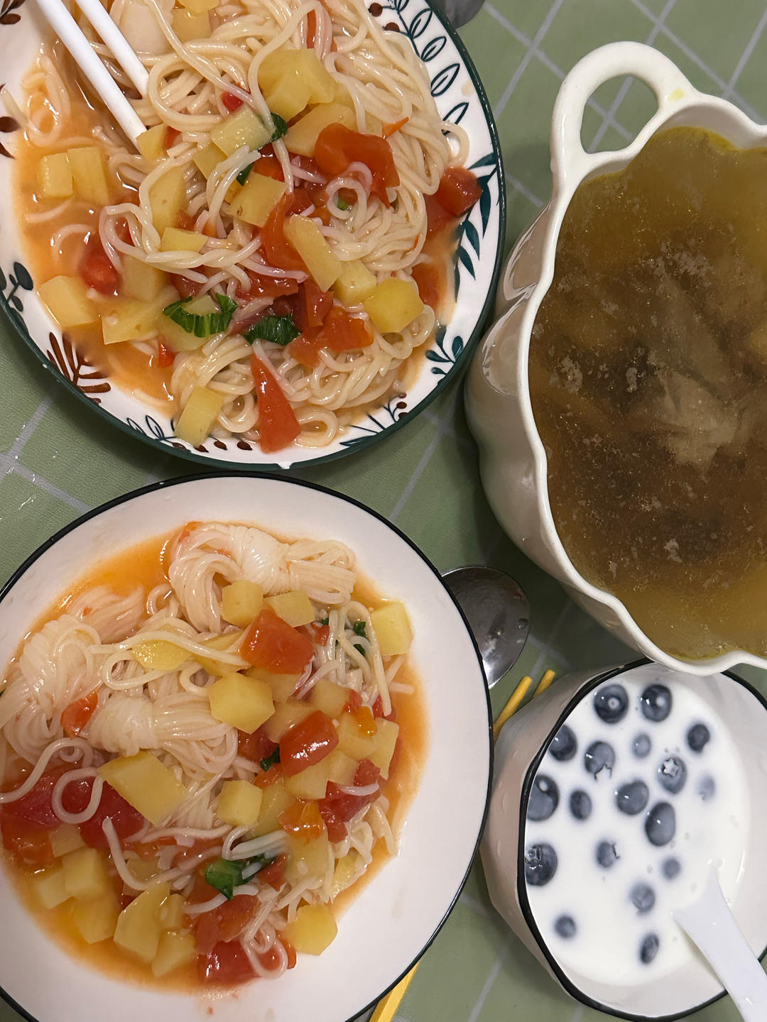 番茄土豆焖面 这个巨巨巨好吃！！