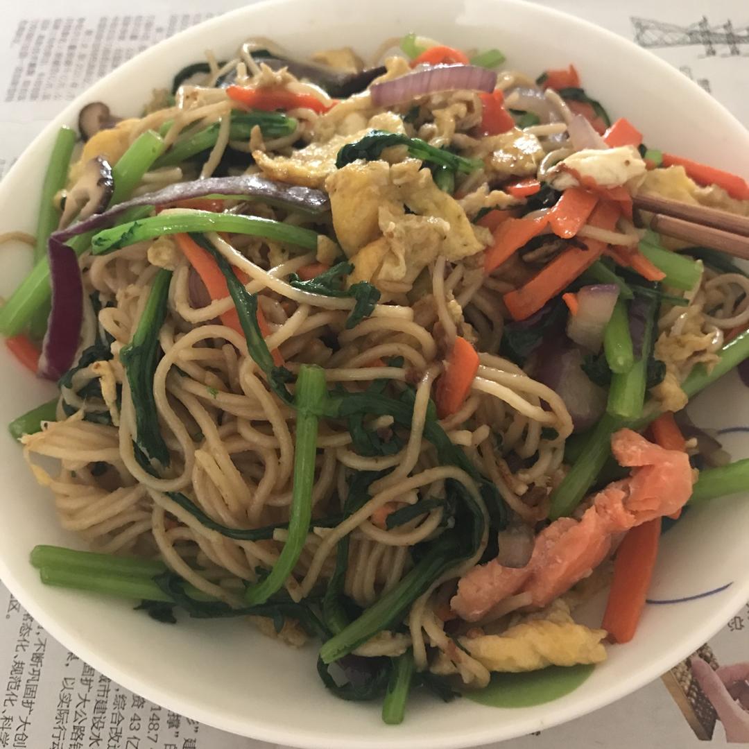 鸡蛋素炒面Fried Noodles Vegetarian