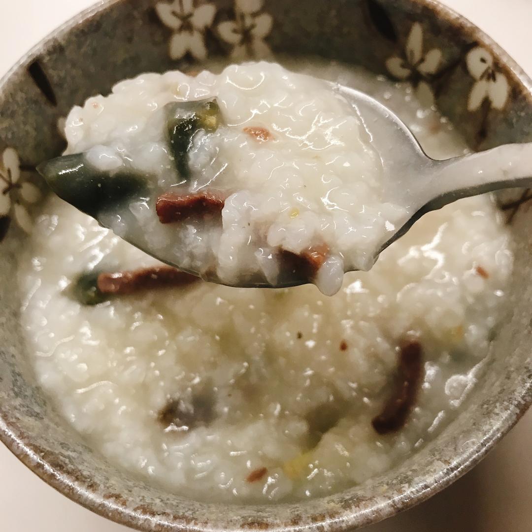 十五分钟快手之香滑皮蛋瘦肉粥(附五分钟电饭煲电压力锅更快捷方法)