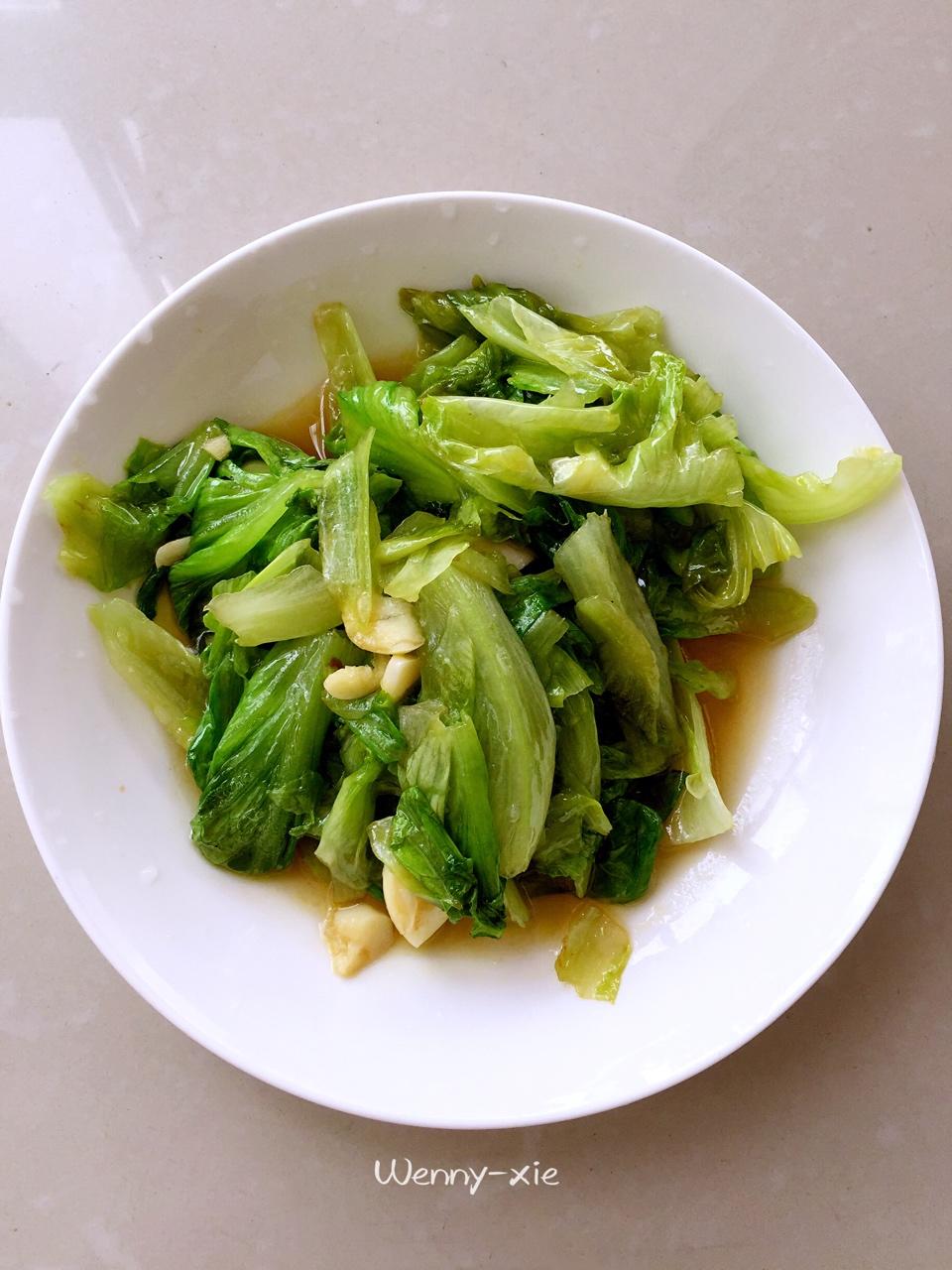 ava-xie做的香菇炒生菜