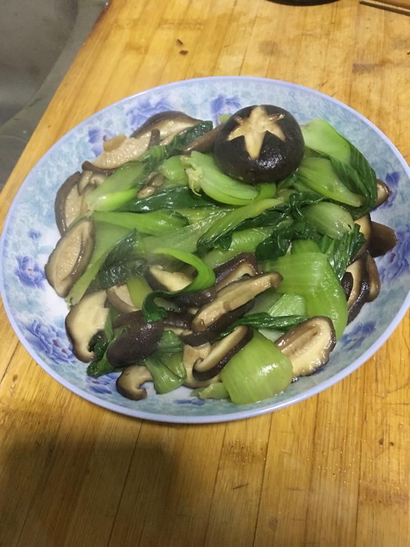 简易版香菇扒油菜
