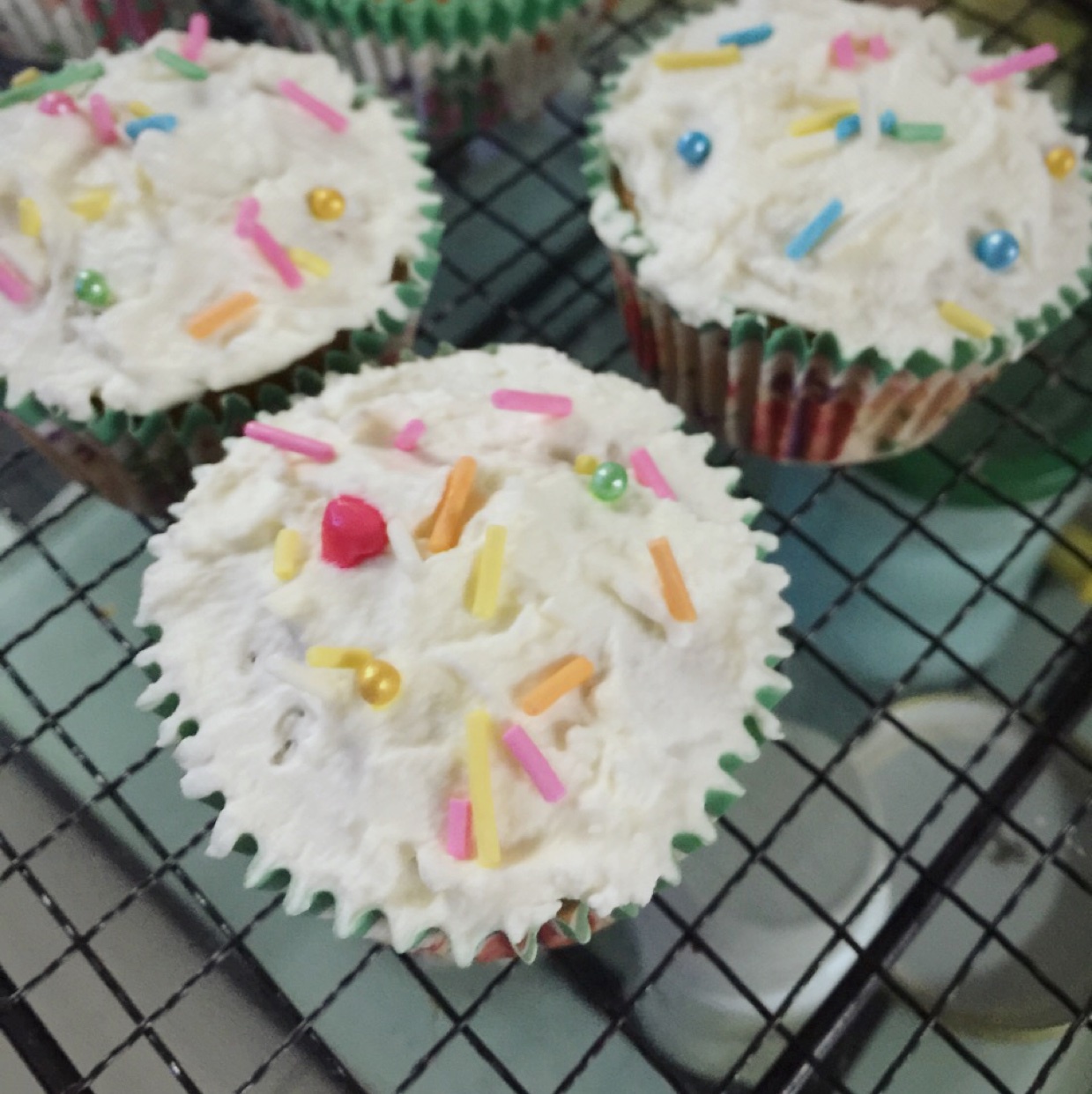 鲜奶油戚风杯子蛋糕（纸杯蛋糕）