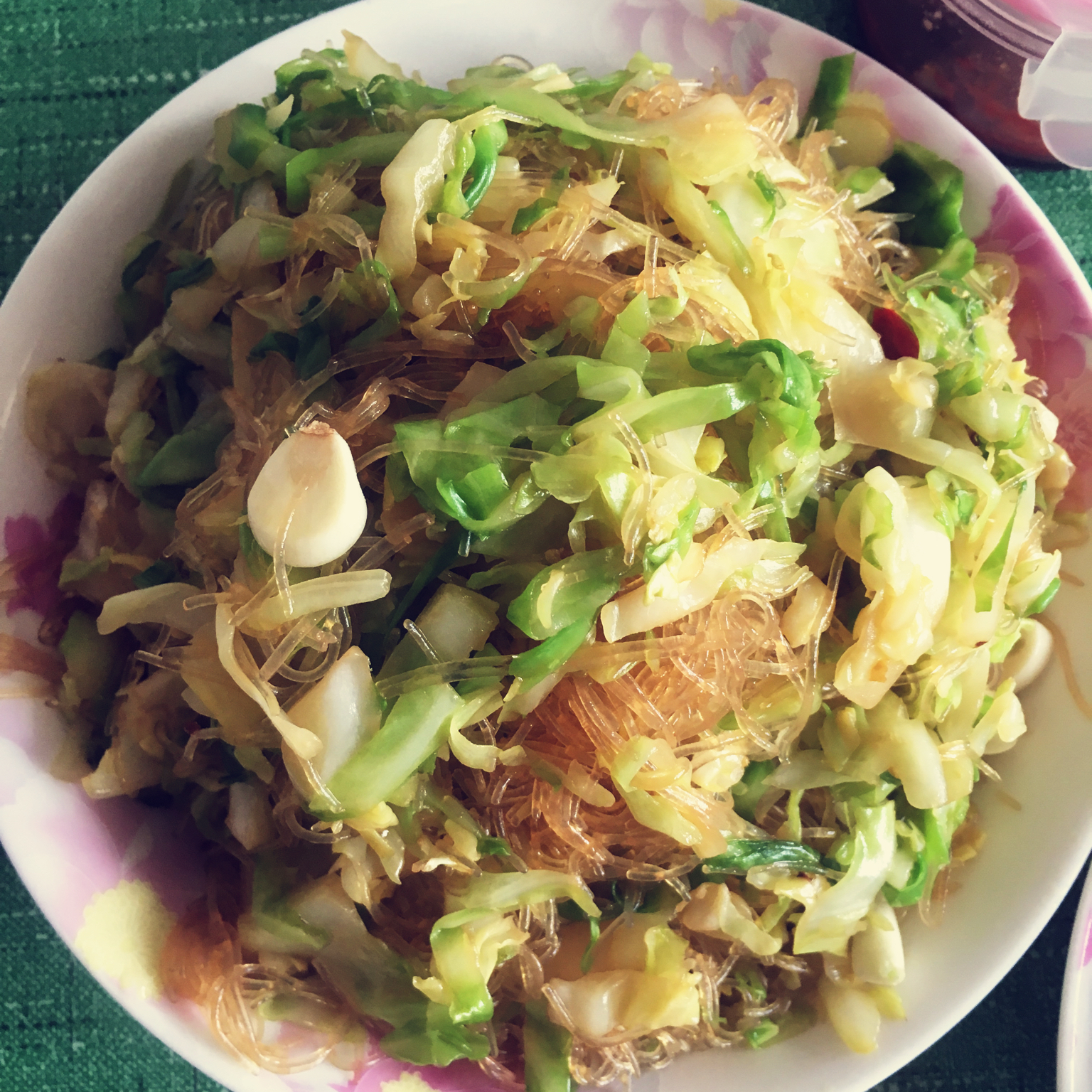 卷心菜炒粉丝 Glass noodles with Cabbage