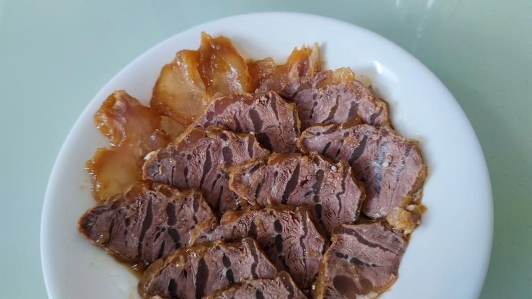 卤牛腱（豆瓣酱版＆卤水汁版）