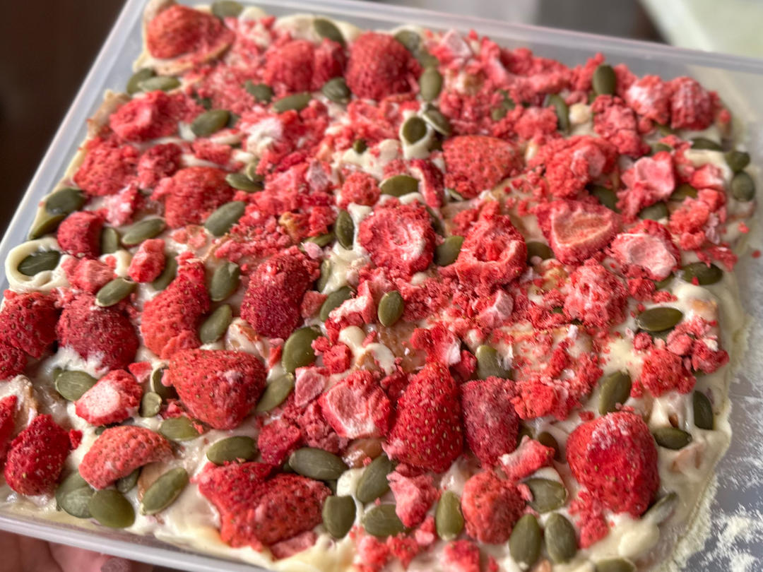 网红🍓草莓雪花酥（颜值表面心机款😂铛铛铛）