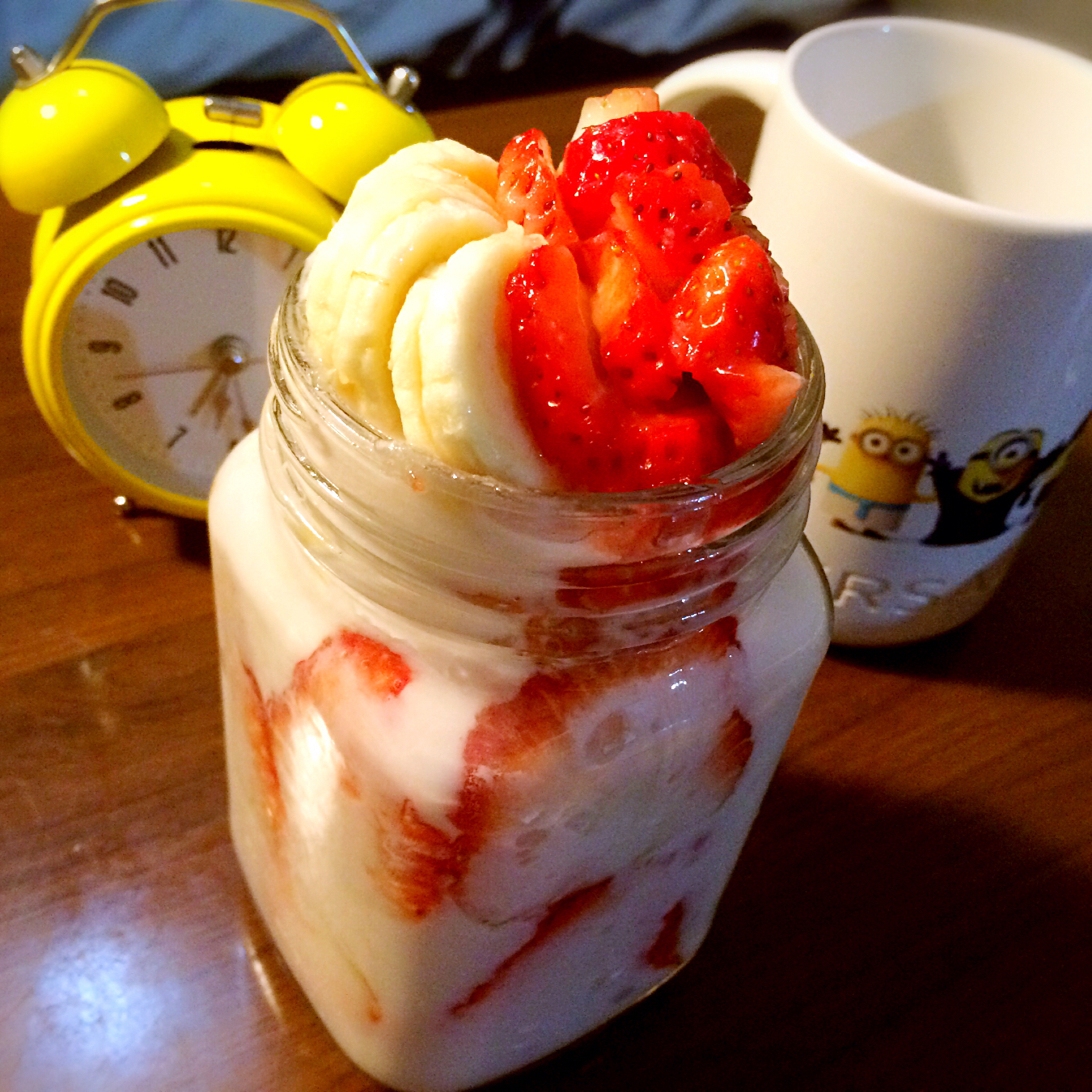 子子爱烘培做的草莓酸奶