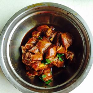 干锅牛肉的做法 步骤2
