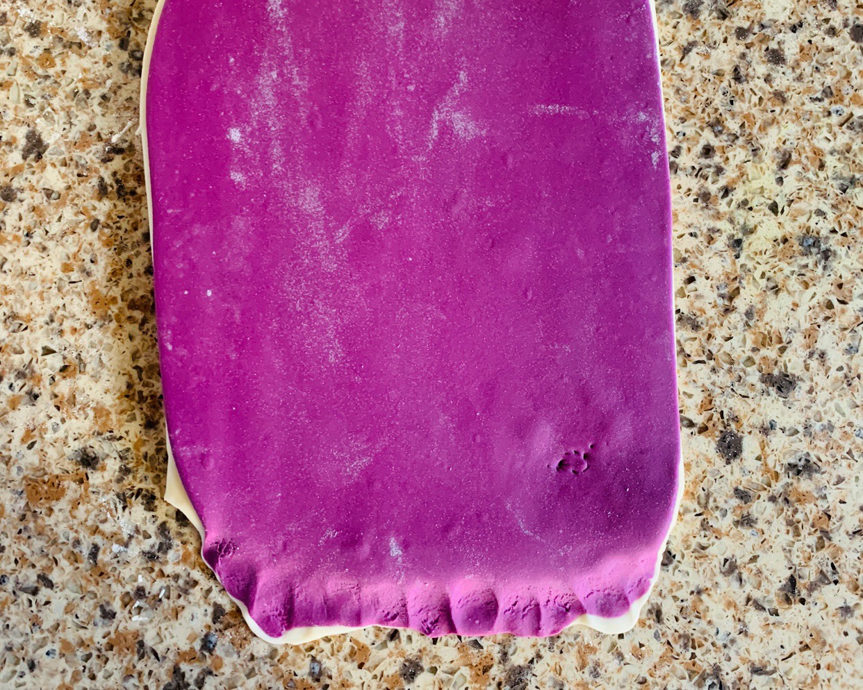 紫薯馒头卡通双色馒头卷花样馒头的做法 步骤3