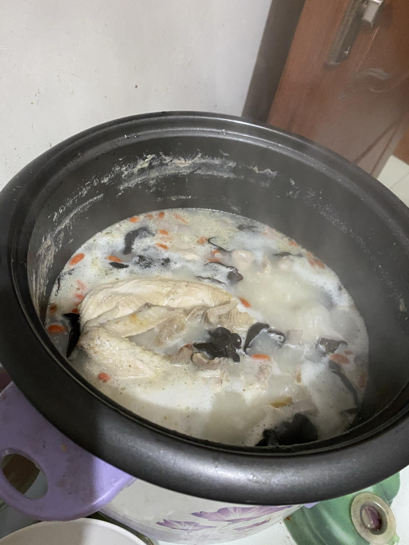 〈胡椒猪肚鸡汤〉，我超级喜欢的味道，欣小厨 😏