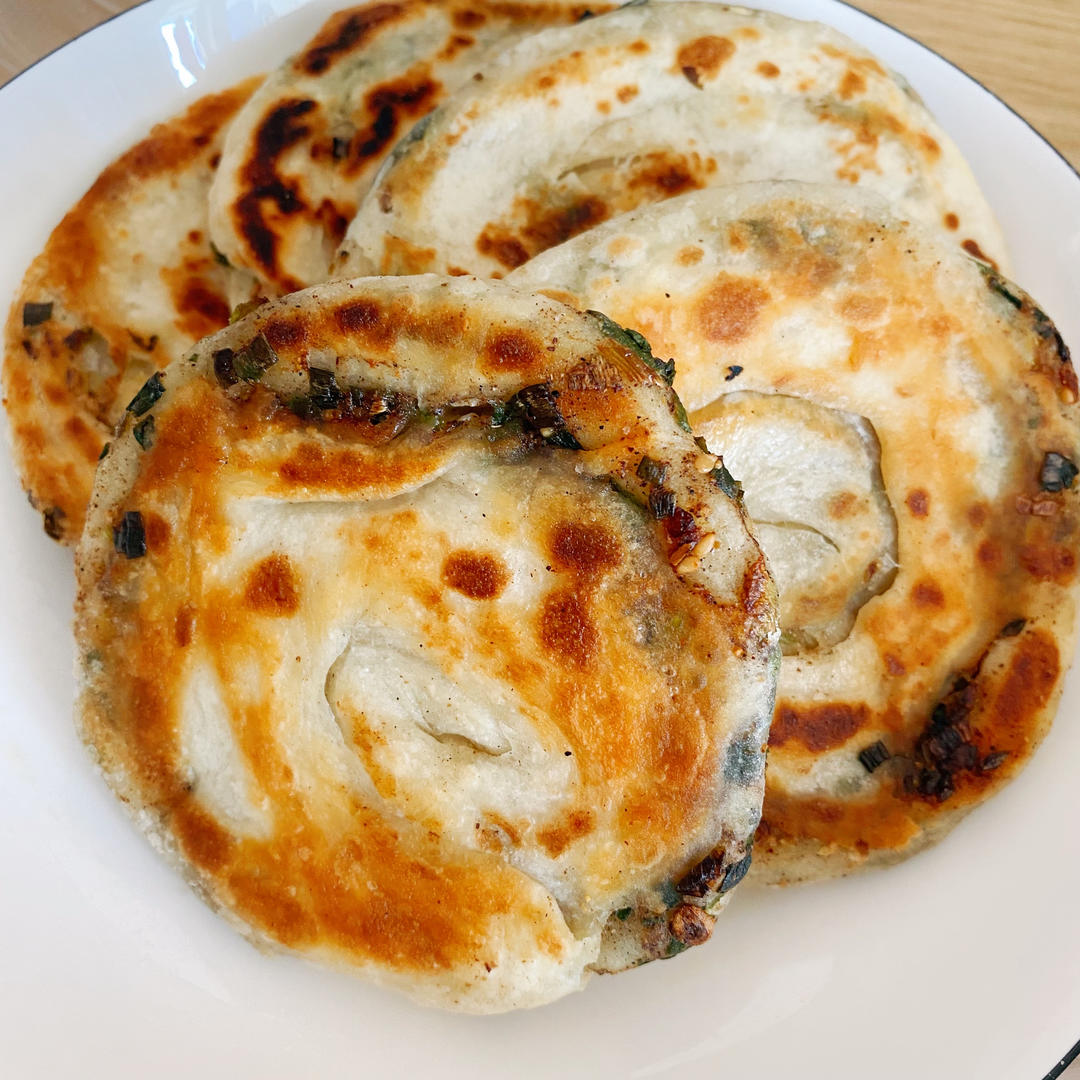 堂妈教你做飘香葱油饼