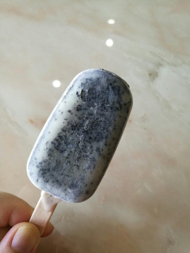 红萝卜炖完白萝卜炖做的黑芝麻雪糕黑芝麻冰激凌无蛋黄版