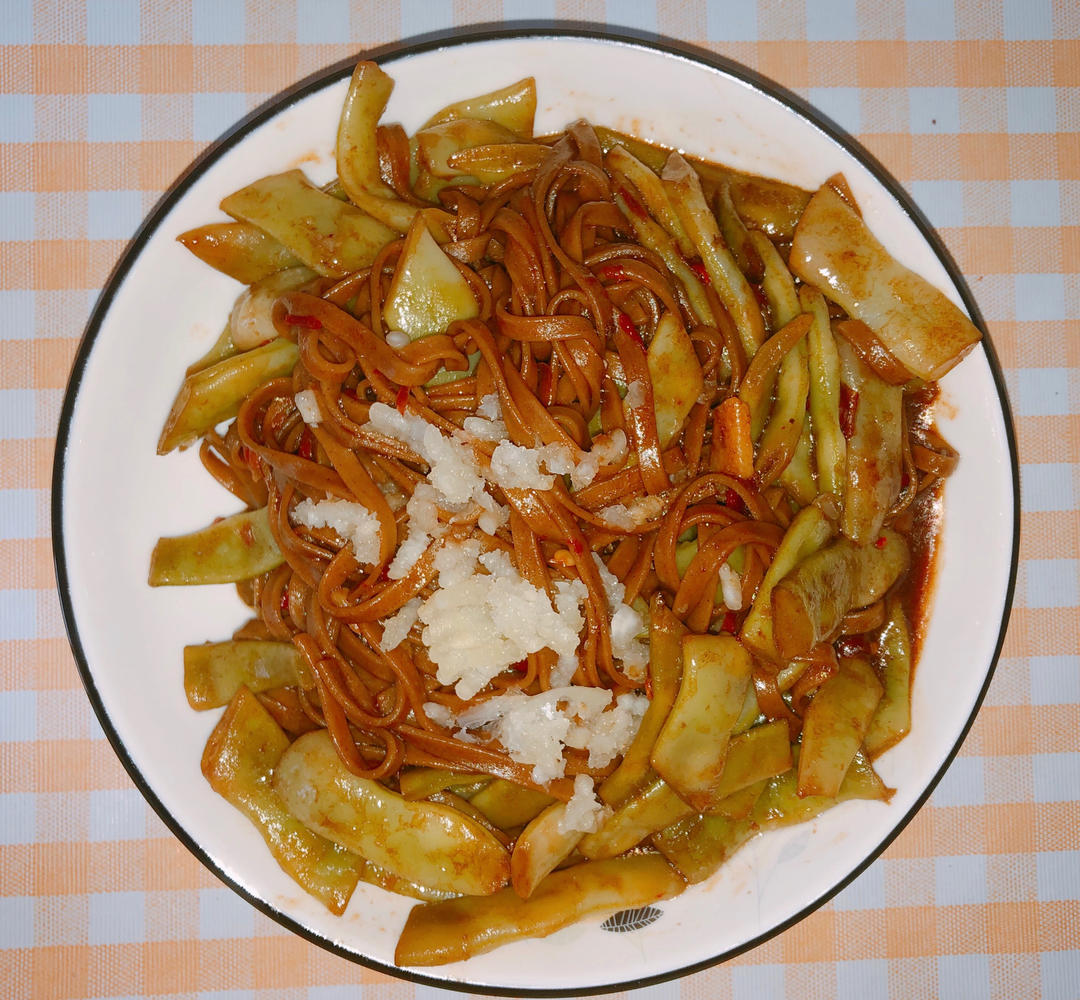 豆角焖面