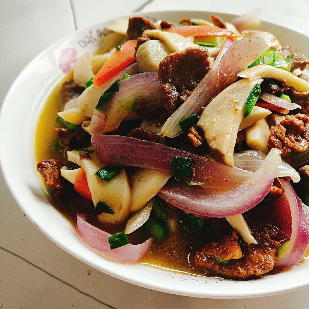 洋葱遇到杏鲍菇