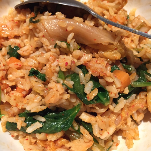蘑菇泡菜炒饭