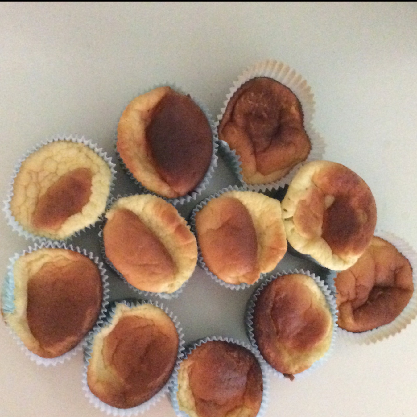 软绵绵的纸杯蛋糕