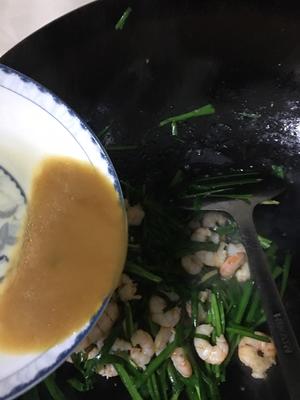 海虾仁炒韭菜的做法 步骤13