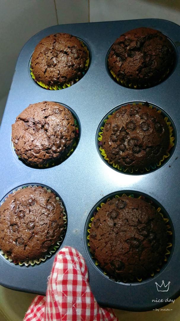 布朗尼杯子蛋糕