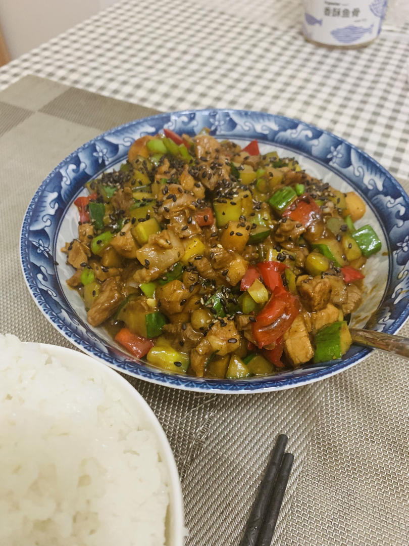 家常酱爆肉丁