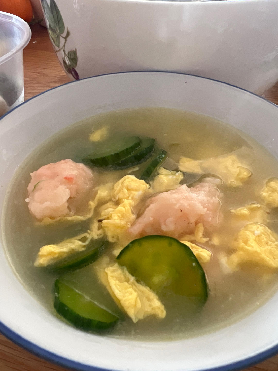 低卡饱腹、鲜美又爽口的黄瓜虾滑汤，减脂必备