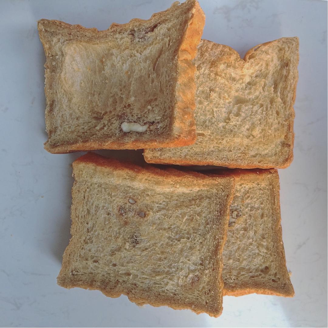 黑糖全麦吐司（海绵酵头）