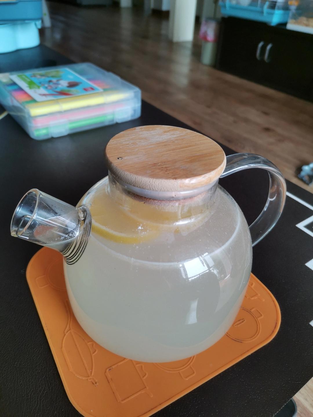 Lemonade（快乐柠檬水）