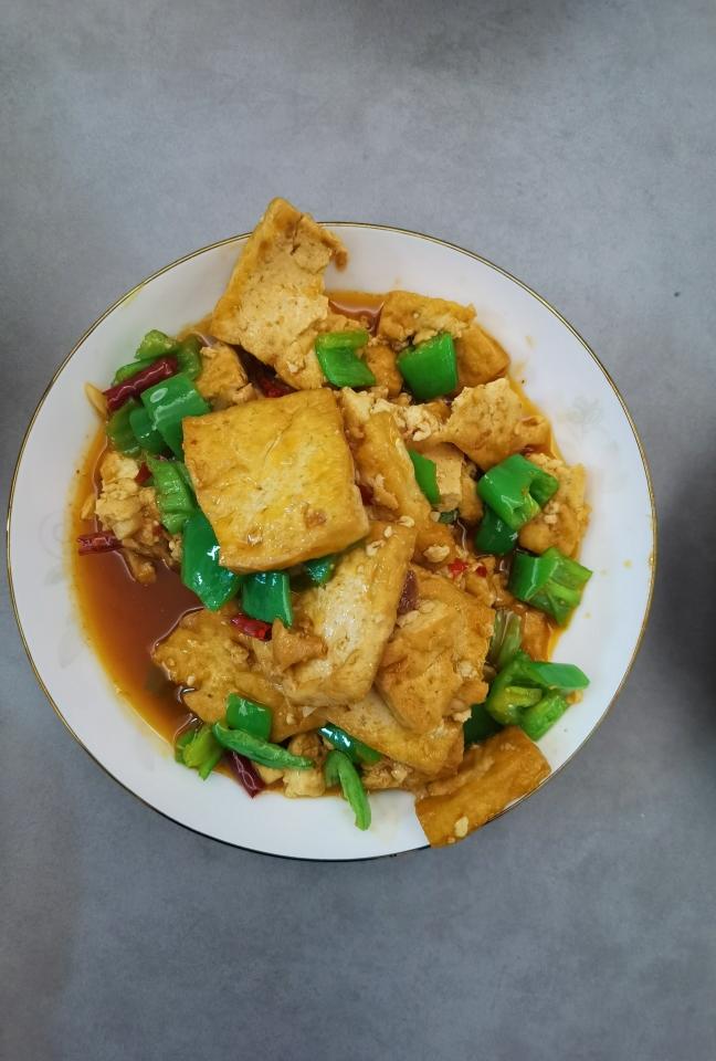 快手青椒炒豆腐