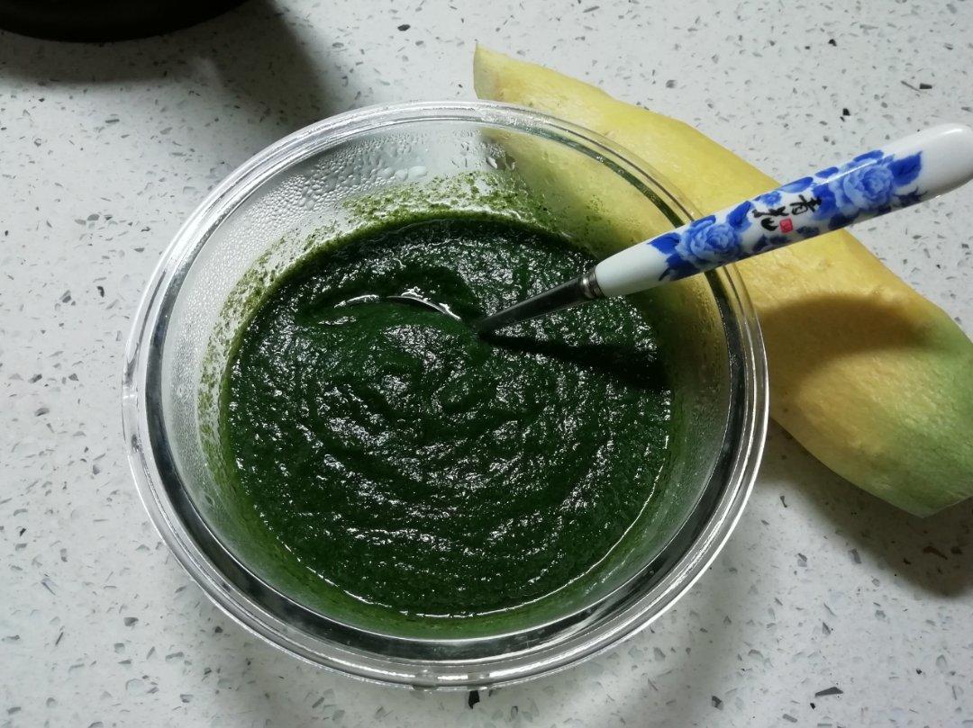 菠菜梨汁:润肠通便