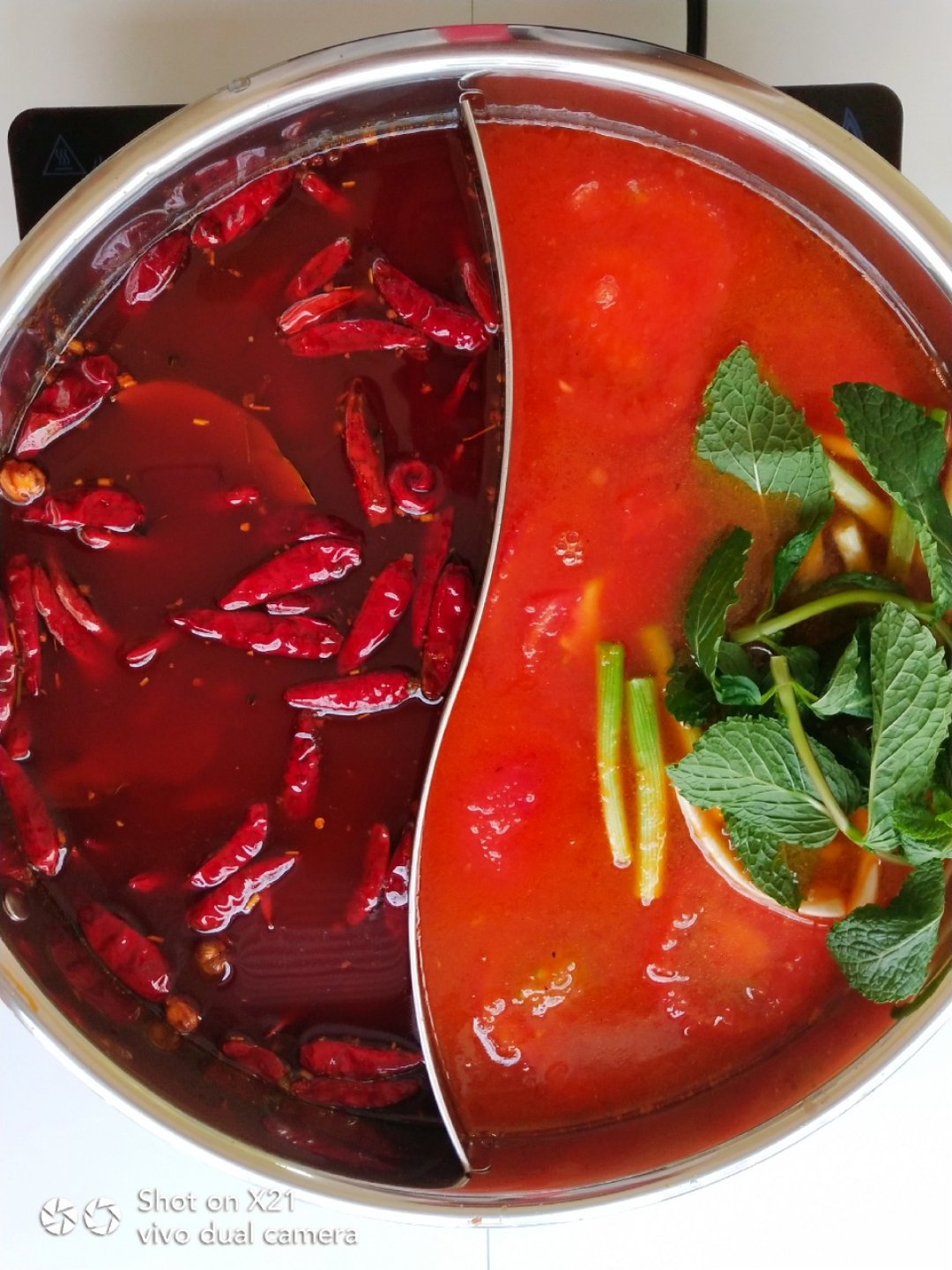 六颗番茄🍅火锅汤底