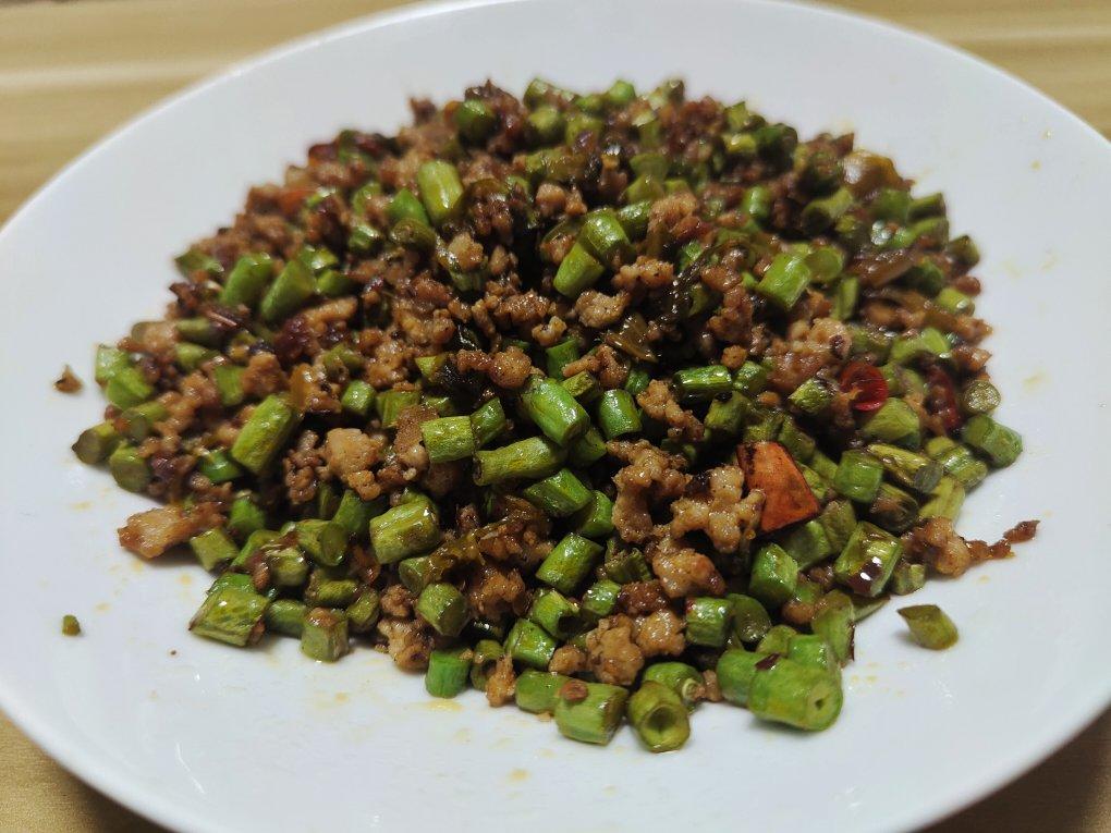 超简单的家常下饭菜猪肉末辣炒豆角