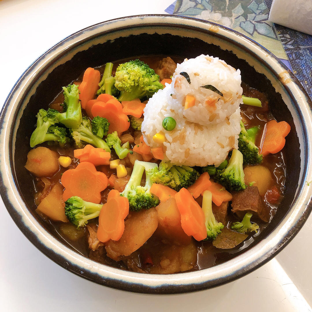 圣诞雪人红烩饭