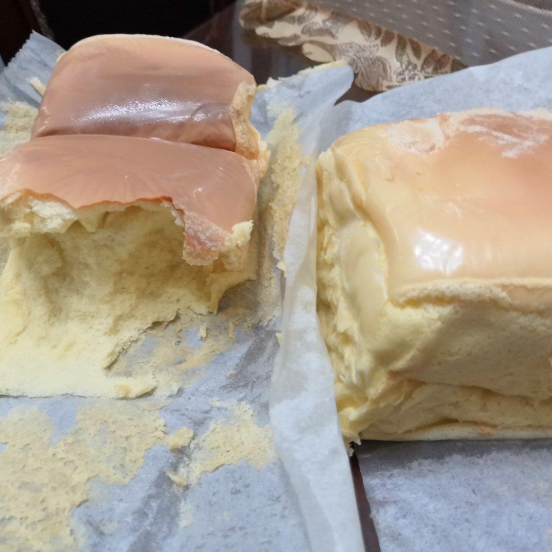 堪比柯基屁股
爆浆芝士🧀古早蛋糕