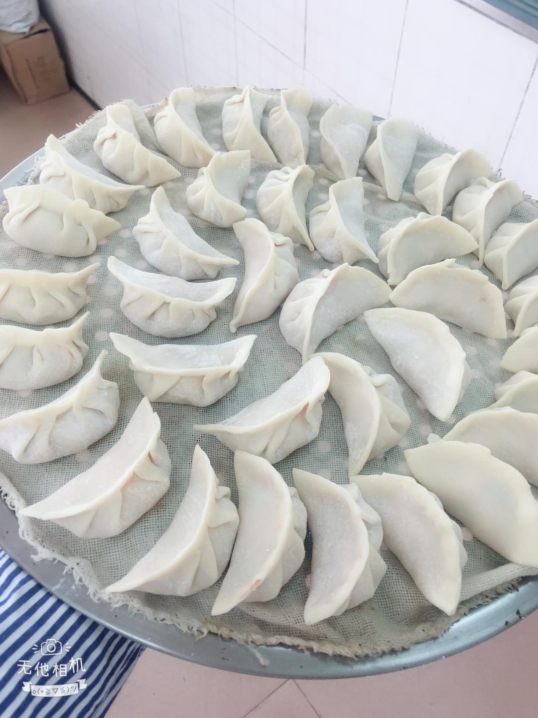 猪肉胡萝卜馅饺子