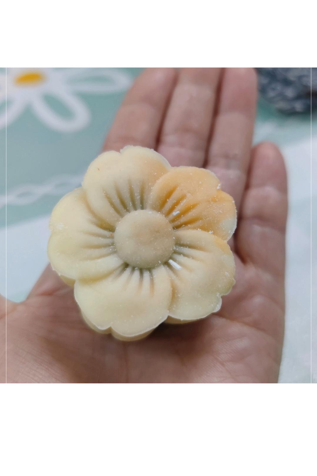 猫山王榴莲冰皮月饼，真正的纯榴莲馅