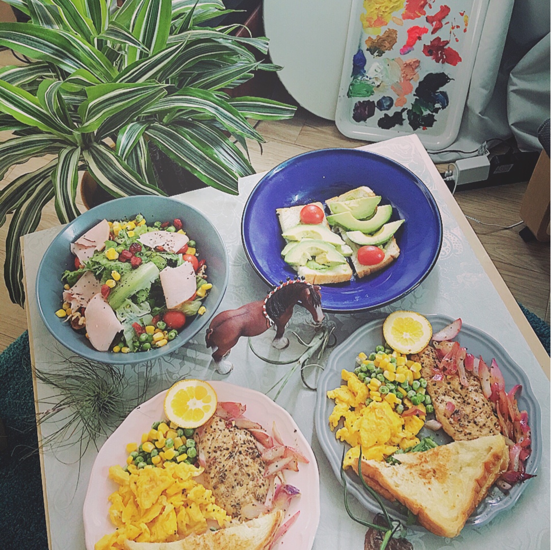 小驴姐姐做早餐