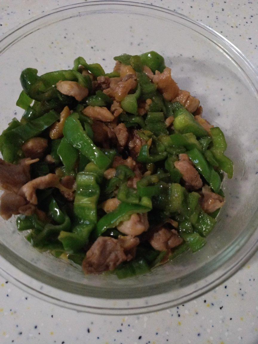 青椒炒鸡腿肉（大厨级别）