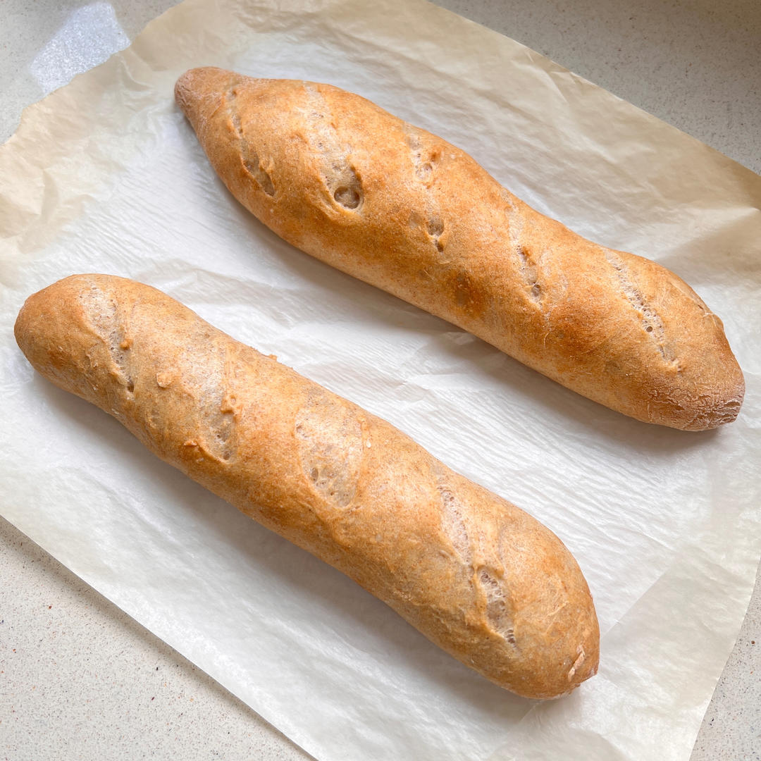 香脆健康的全麦法棍Whole Wheat Baguette