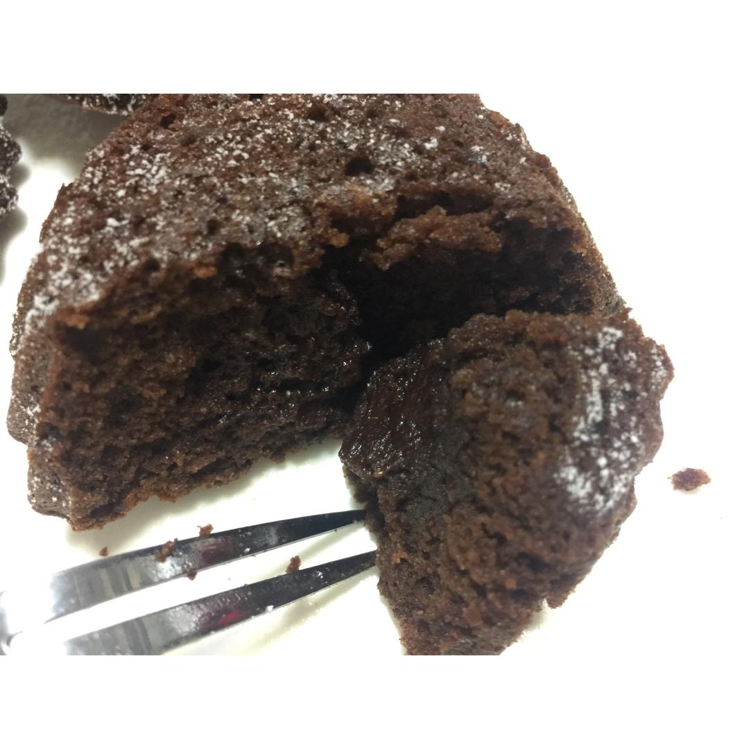巧克力熔岩蛋糕(全图文超简单)
