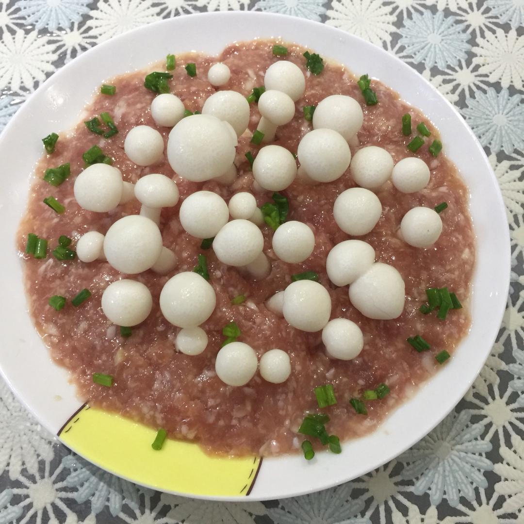 白玉菇肉饼（春回大地）