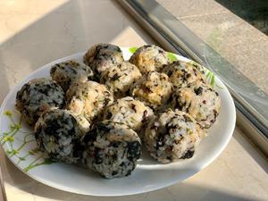快手海苔肉松饭团🍙/紫菜拌饭的做法 步骤7