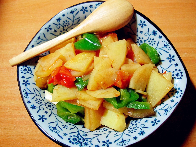 青椒番茄土豆片