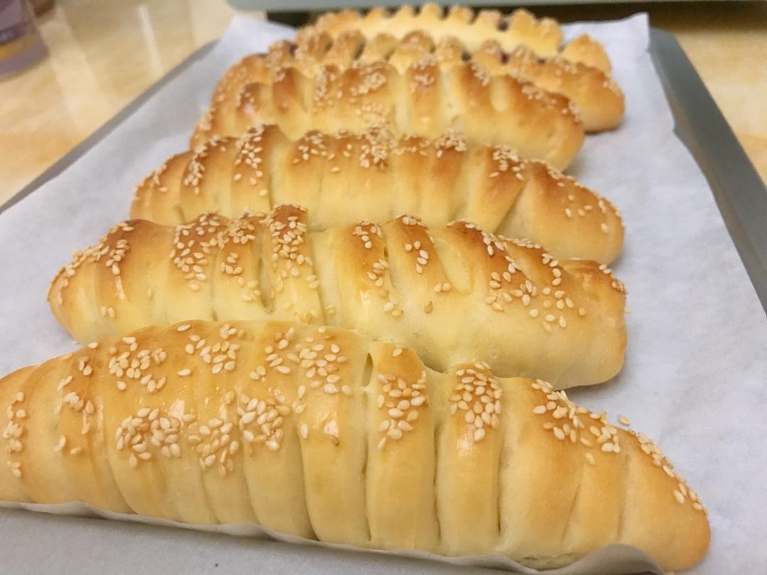 毛毛虫肉松面包