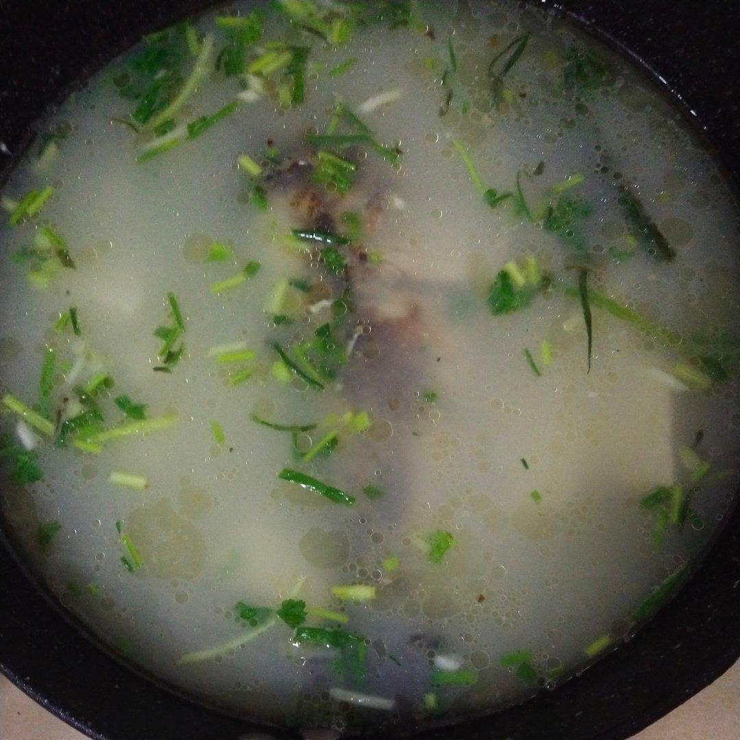 奶白鲫鱼豆腐汤|一条鱼最后的温柔