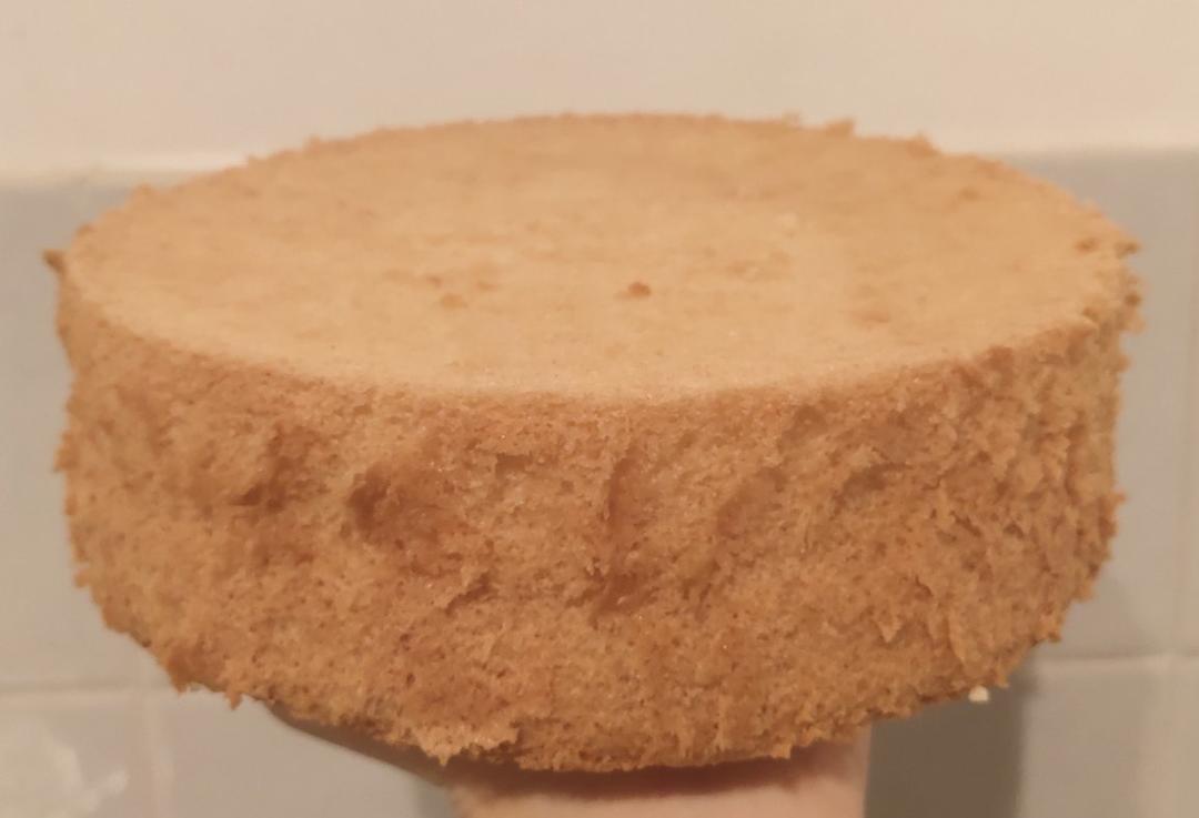 不粘模超完美戚风蛋糕--不塌不缩不开裂