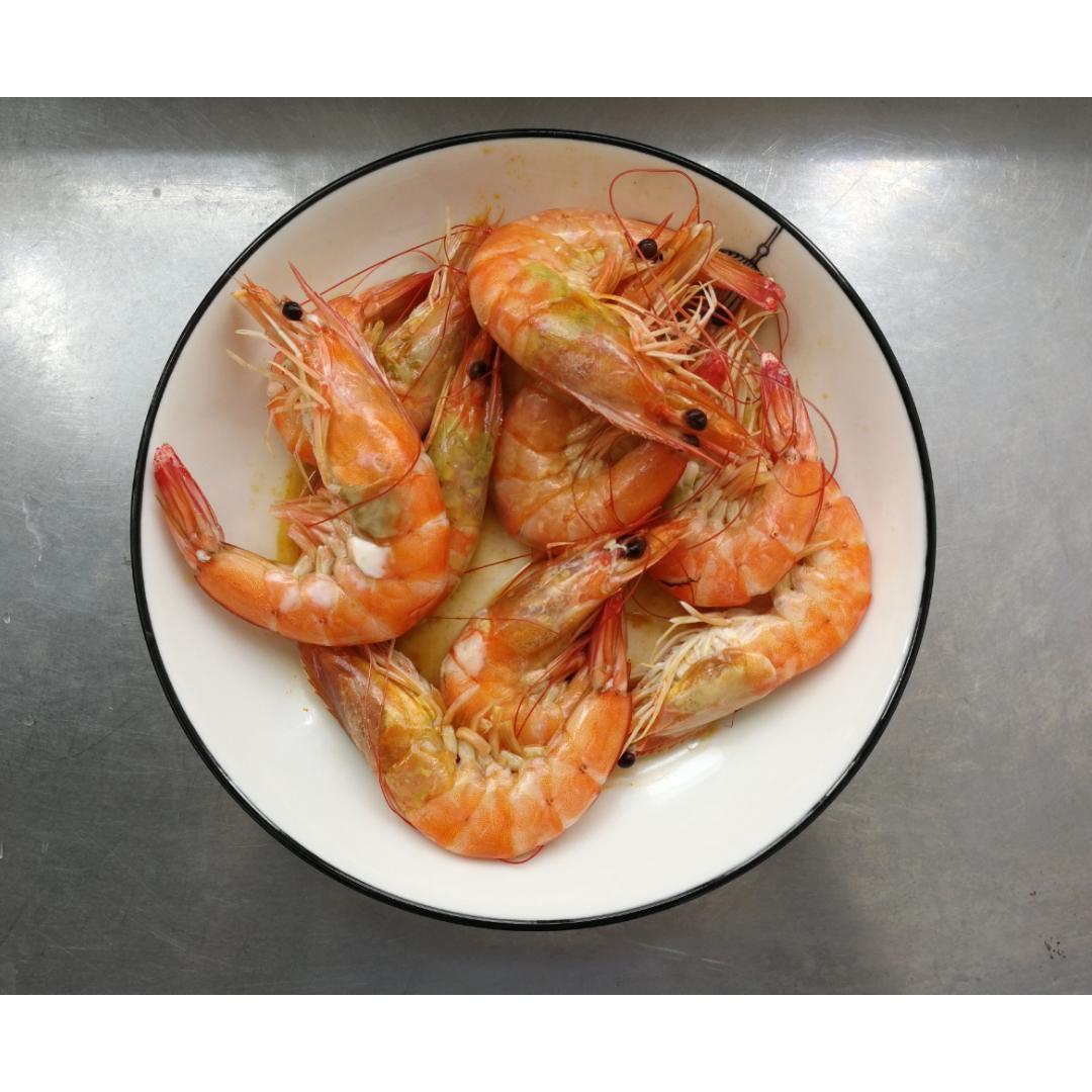 蜂蜜四叶草做的快手超美味的微波炉烤北极虾基围虾