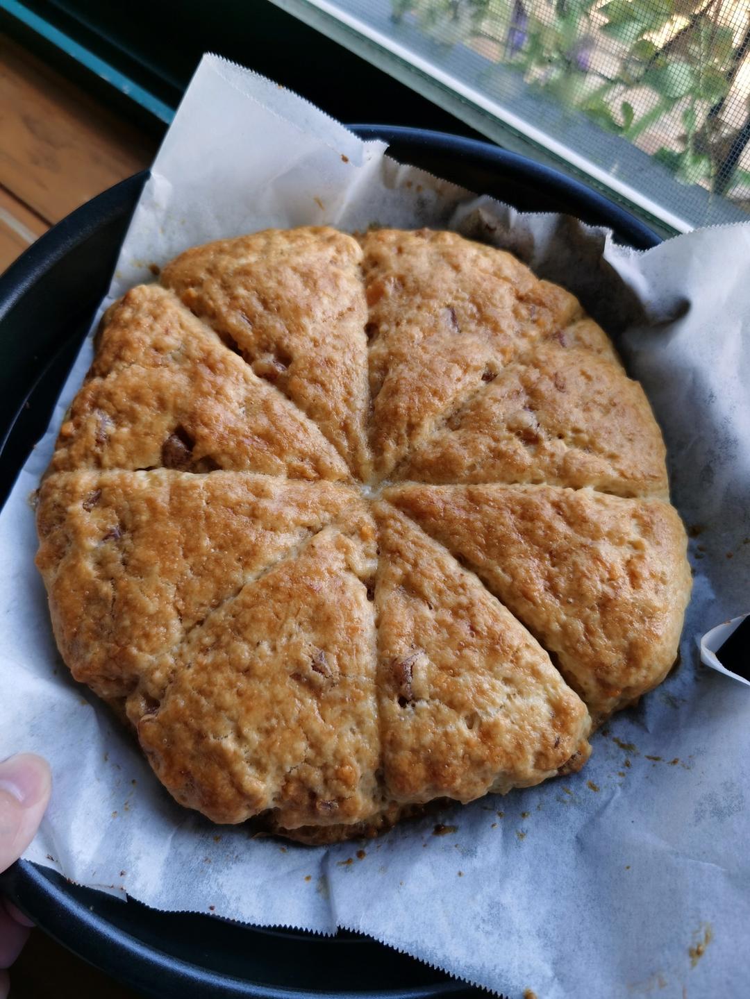 咸蛋黄肉松司康
