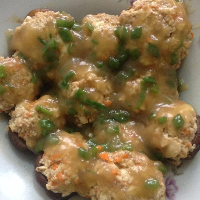 豆腐肉末酿香菇