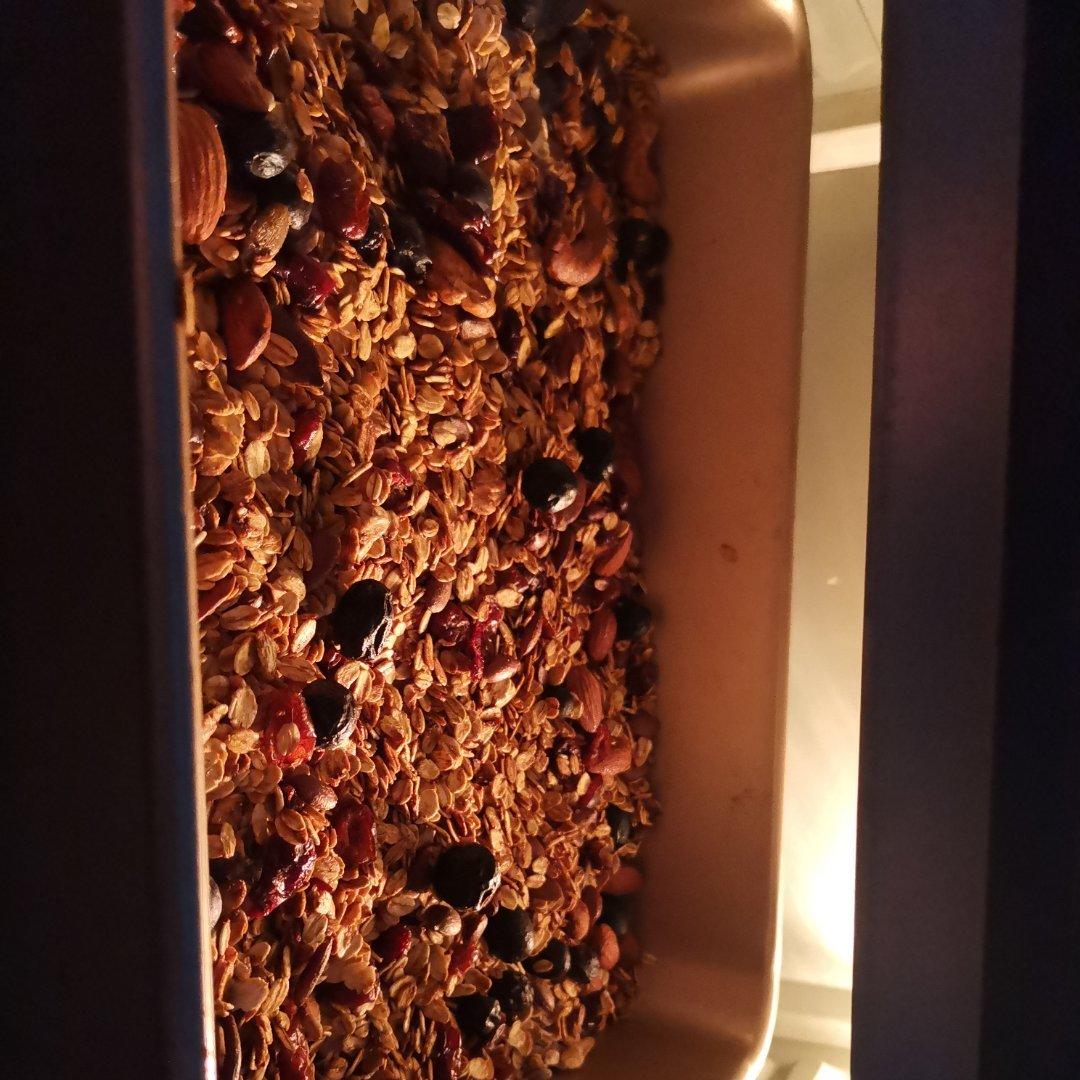 Granola（格兰诺拉麦片）