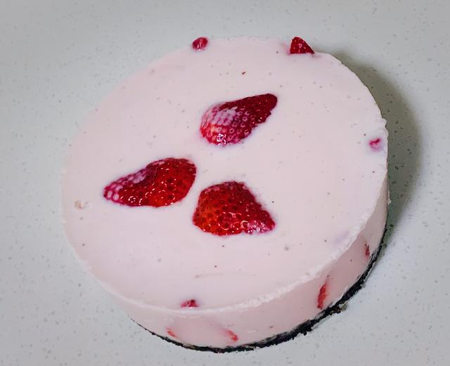 低脂低糖草莓酸奶慕斯6寸蛋糕（手残党也能成功）