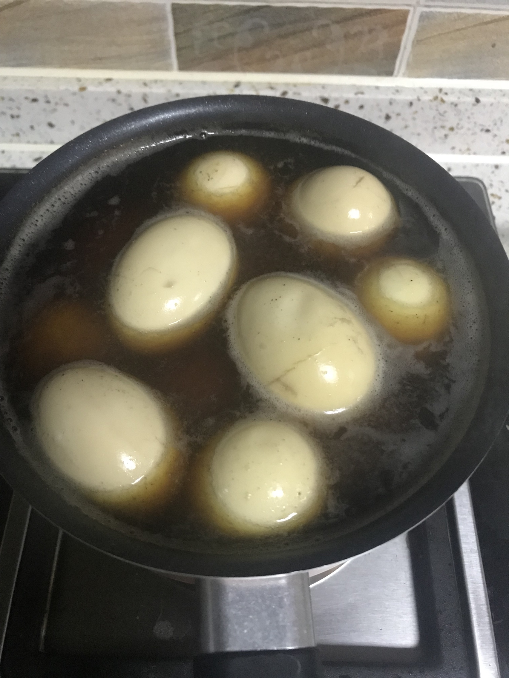 十三香卤蛋的做法